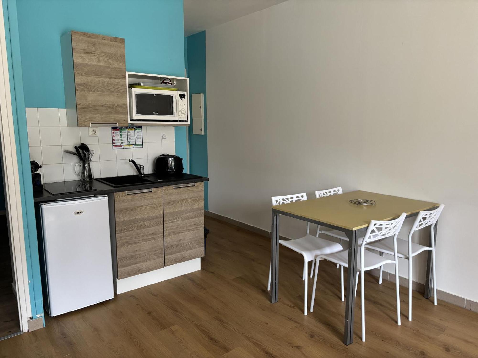 Cottages Des Pins 생 힐레르 드 리에 외부 사진