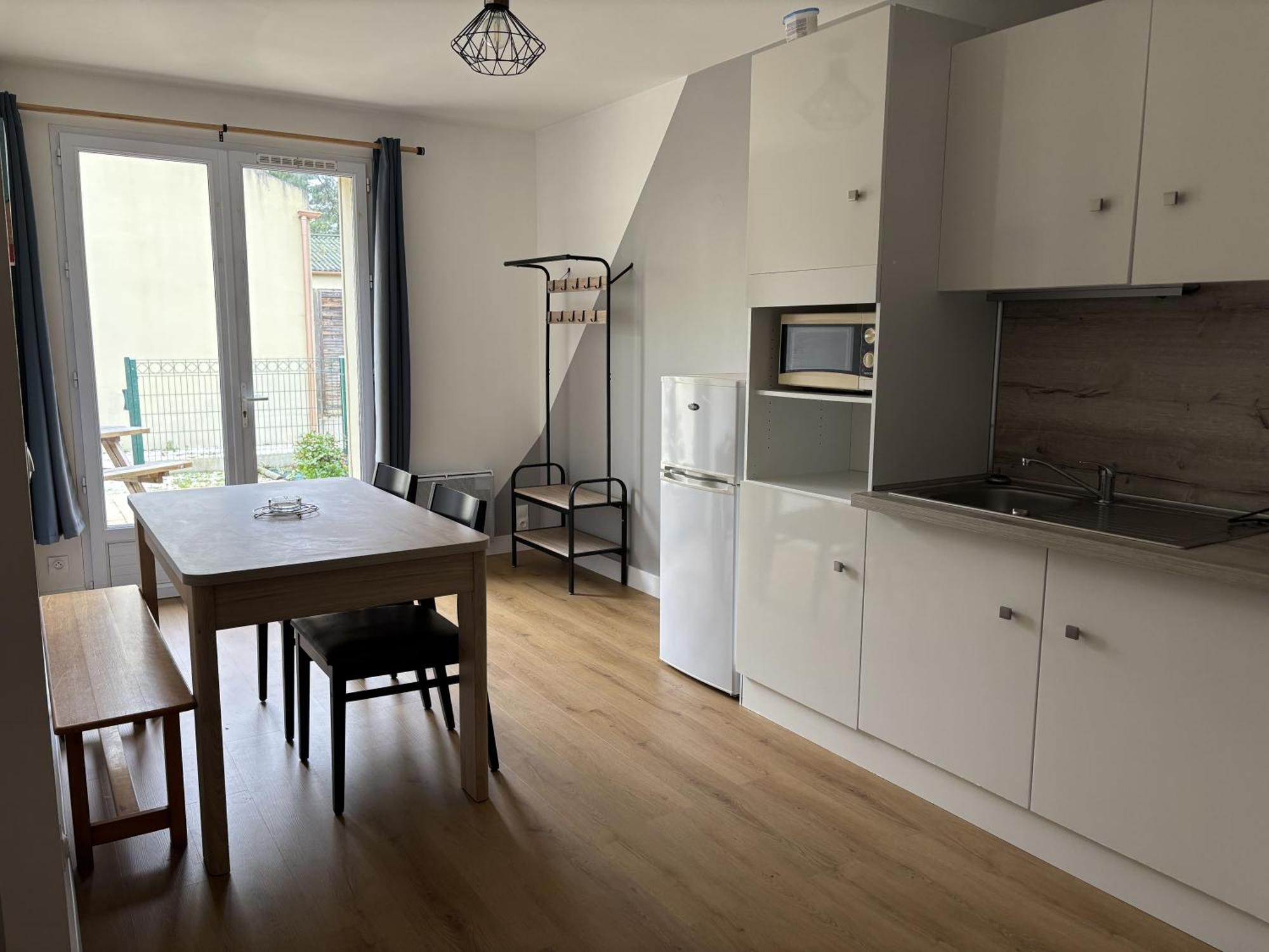 Cottages Des Pins 생 힐레르 드 리에 외부 사진
